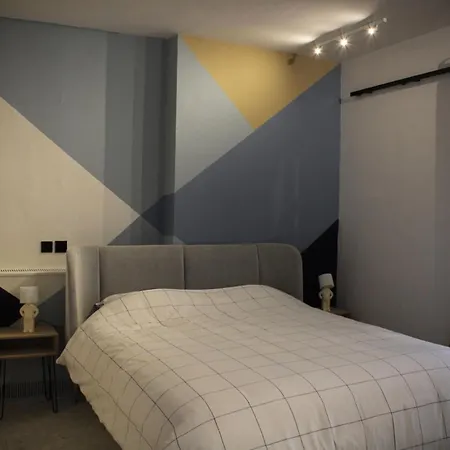 Marina Bay Bed and Breakfast